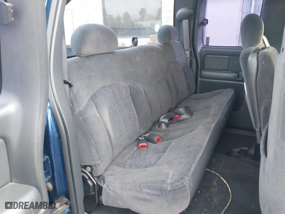2001 Chevrolet Silverado 1500 LS with VIN 2GCEC19V811360625, listed as a IAAI auction lot 41733223 with 275,968 mi miles. Bid and sale history available at carsss.com. Image 8.