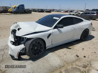 2024 BMW M4 Competition xDrive z VIN WBS43AZ01RCN75973, wystawiony jako Copart lot #54265285 z przebiegiem 22 474 mil mil oraz Szkoda całkowita • Salvage title. Historia ofert i sprzedaży dostępna na DreamBid. Obrazek 1.
