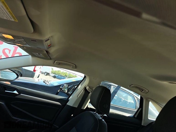 2024 Volkswagen Jetta S с VIN 3VW5M7BU5RM051603, выставлен на аукционе IAAI как лот 42809071 с пробегом 27 297 миль миль и . История ставок и продаж доступна на DreamBid. Изображение 5.