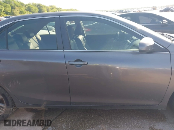 2015 Toyota Camry XLE with VIN 4T1BF1FK3FU927545, listed as a IAAI auction lot 42088944 with 293,029 mi miles and . Bid and sale history available at DreamBid. Image 13.