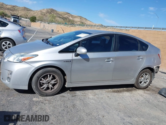 2011 Toyota Prius I z VIN JTDKN3DUXB0274219, wystawiony jako IAAI lot #41691226 z przebiegiem 189 811 mil mil oraz . Historia ofert i sprzedaży dostępna na DreamBid. Obrazek 15.