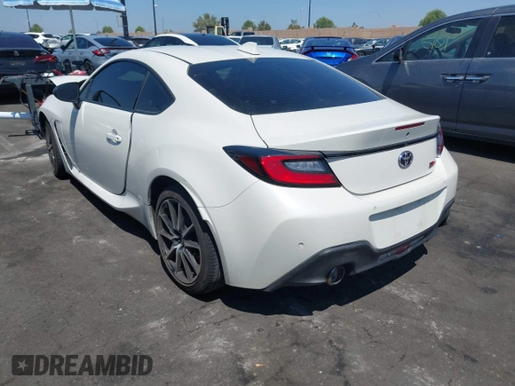 2023 Toyota 86 z VIN JF1ZNBC13P8762393, wystawiony jako IAAI lot #42202061 z przebiegiem 9 870 mil mil oraz . Historia ofert i sprzedaży dostępna na DreamBid. Obrazek 3.