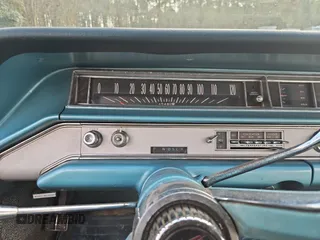 1964 Oldsmobile 88 z VIN 854M274413, wystawiony jako Copart lot #48237445 z przebiegiem 45 480 mil mil oraz Tytuł czysty. Historia ofert i sprzedaży dostępna na DreamBid. Obrazek 8.