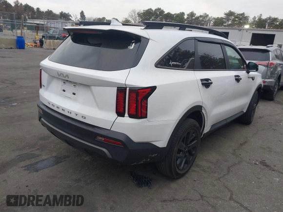 2022 Kia Sorento X-Line S with VIN 5XYRLDLC5NG072566, listed as a IAAI auction lot 41297519 with 52,365 mi miles. Bid and sale history available at carsss.com. Image 4.
