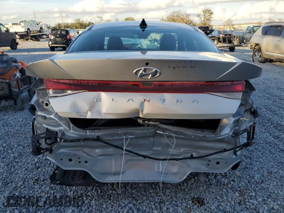 2022 Hyundai Elantra SE with VIN 5NPLL4AG8NH084165, listed as a Copart auction lot 85774264 with Not Provided miles and Salvage Title. Bid and sale history available at DreamBid. Image 6.