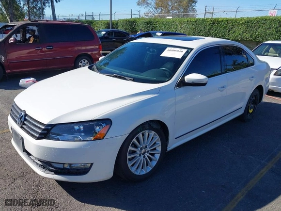 2015 Volkswagen Passat 1.8T SE w/Sunroof & Nav with VIN 1VWBT7A3XFC075648, listed as a IAAI auction lot 40808040 with 189,620 mi miles. Bid and sale history available at carsss.com. Image 2.