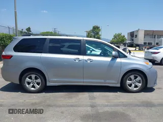 2018 Toyota Sienna LE Auto Access Seat с VIN 5TDKZ3DCXJS937151, выставлен на аукционе IAAI как лот 42396520 с пробегом 66 947 миль миль и . История ставок и продаж доступна на DreamBid. Изображение 13.