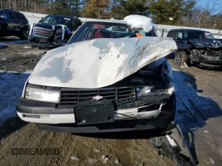 1991 Chevrolet Corsica z VIN 1G1LT53G3ME164497, wystawiony jako Copart lot #89163195 z przebiegiem 106 373 mil mil oraz Szkody całkowita. Historia ofert i sprzedaży dostępna na DreamBid. Obrazek 5.