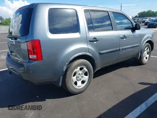 2009 Honda Pilot LX z VIN 5FNYF38209B005576, wystawiony jako IAAI lot #42441729 z przebiegiem 228 345 mil mil oraz . Historia ofert i sprzedaży dostępna na DreamBid. Obrazek 4.