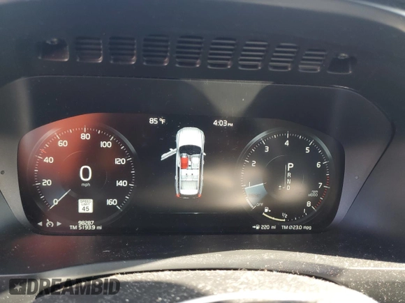 2016 Volvo XC90 Momentum with VIN YV4102XK9G1068001, listed as a Copart auction lot 54916565 with 98,287 mi miles and Salvage Title. Bid and sale history available at DreamBid. Image 9.