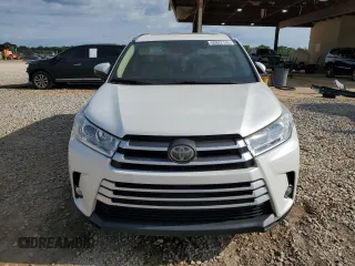2018 Toyota Highlander SE с VIN 5TDKZRFH3JS549173, выставлен на аукционе Copart как лот 60822155 с пробегом 92 452 миль миль и Списание • Salvage title. История ставок и продаж доступна на DreamBid. Изображение 5.