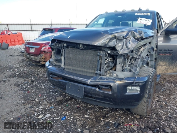 2018 Ram 2500 Big Horn with VIN 3C6UR5DLXJG341371, listed as a IAAI auction lot 41371836 with 197,924 mi miles. Bid and sale history available at carsss.com. Image 6.