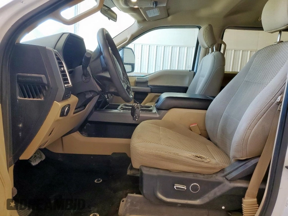 2018 Ford F-250 XL z VIN 1FT7W2BT9JEB71401, wystawiony jako Copart lot #63932135 z przebiegiem 135 383 mil mil oraz Szkoda całkowita • Salvage title. Historia ofert i sprzedaży dostępna na DreamBid. Obrazek 7.