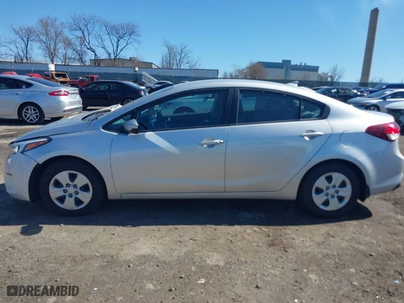 2017 Kia Forte LX with VIN 3KPFK4A76HE015015, listed as a IAAI auction lot 41827013 with NaN miles. Bid and sale history available at carsss.com. Image 13.