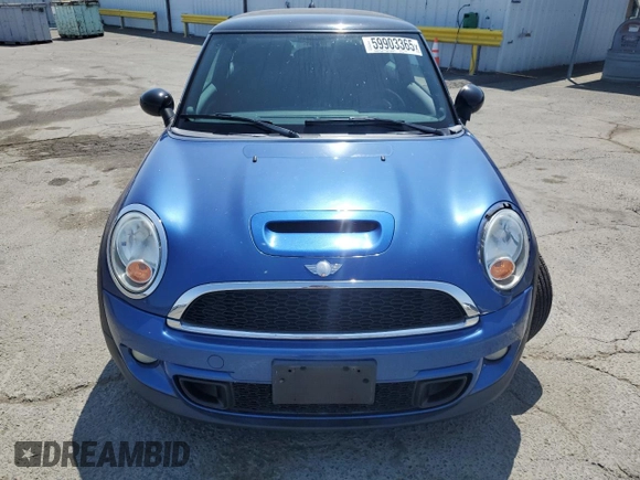 2013 MINI Hardtop S with VIN WMWSV3C53DT391200, listed as a Copart auction lot 59903365 with 48,654 mi miles and Salvage title. Bid and sale history available at DreamBid. Image 5.