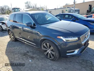 2021 Volvo XC90 Inscription with VIN YV4A22PL8M1677952, listed as a Copart auction lot 83773184 with 61,796 mi miles and Salvage Title. Bid and sale history available at carsss.com. Image 4.
