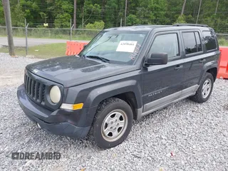 2011 Jeep Patriot Latitude with VIN 1J4NT1GA0BD129377, listed as a IAAI auction lot 42098404 with 212,834 mi miles. Bid and sale history available at carsss.com. Image 2.