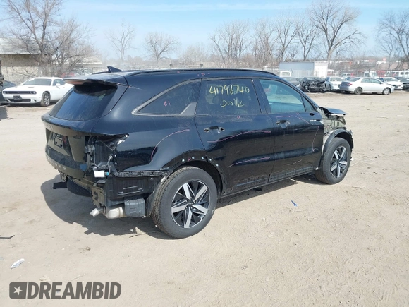 2022 Kia Sorento S with VIN 5XYRL4LC6NG084726, listed as a IAAI auction lot 41798740 with 47,626 mi miles. Bid and sale history available at carsss.com. Image 4.