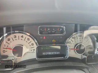 2013 Ford Expedition Limited с VIN 1FMJU1K59DEF23089, выставлен на аукционе Copart как лот 63058345 с пробегом 218 354 миль миль и Списание • Salvage title. История ставок и продаж доступна на DreamBid. Изображение 9.