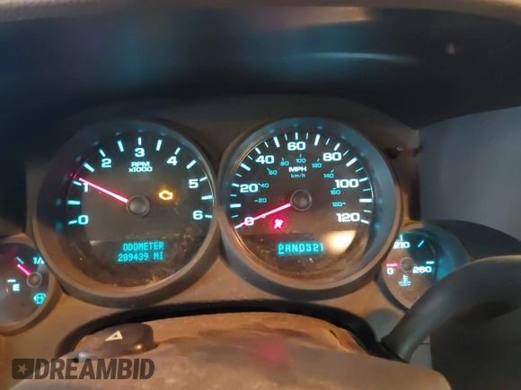 2010 Chevrolet Silverado 1500 LS with VIN 1GCSKREAXAZ161901, listed as a IAAI auction lot 41502944 with 289,439 mi miles and . Bid and sale history available at DreamBid. Image 7.