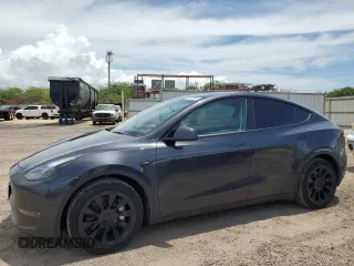 2024 Tesla Model Y Long Range with VIN 7SAYGAEE5RF088151, listed as a Copart auction lot 52651015 with 6,185 mi miles and Clean title. Bid and sale history available at DreamBid. Image 1.