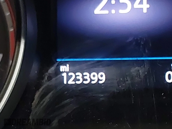 2018 Volkswagen Atlas SEL z VIN 1V2RR2CAXJC548261, wystawiony jako IAAI lot #41650478 z przebiegiem 123 399 mil mil oraz . Historia ofert i sprzedaży dostępna na DreamBid. Obrazek 16.