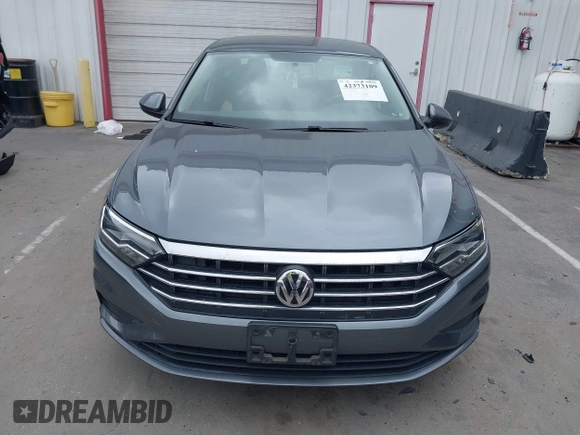 2020 Volkswagen Jetta S z VIN 3VWCB7BUXLM069700, wystawiony jako IAAI lot #42373109 z przebiegiem 66 141 mil mil oraz . Historia ofert i sprzedaży dostępna na DreamBid. Obrazek 12.