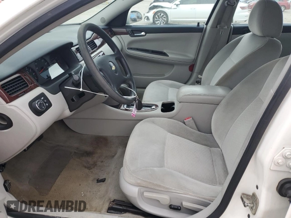 2009 Chevrolet Impala LS with VIN 2G1WB57K191156616, listed as a Copart auction lot 44231285 with 186,335 mi miles and Clean Title. Bid and sale history available at DreamBid. Image 7.