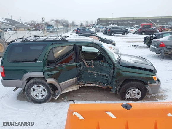 2000 Toyota 4Runner Limited with VIN JT3HN87R9Y0272795, listed as a IAAI auction lot 41370767 with 234,892 mi miles. Bid and sale history available at carsss.com. Image 14.