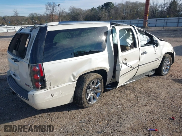 2011 GMC Yukon XL Denali with VIN 1GKS1MEFXBR362527, listed as a IAAI auction lot 41342493 with 227,251 mi miles. Bid and sale history available at carsss.com. Image 4.