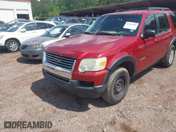 2007 Ford Explorer XLT z VIN 1FMEU63E27UA33830, wystawiony jako IAAI lot #42235429 z przebiegiem 322 272 mil mil oraz . Historia ofert i sprzedaży dostępna na DreamBid. Obrazek 6.