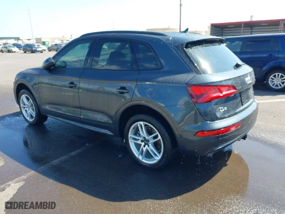 2019 Audi Q5 Premium Plus with VIN WA1BNAFY7K2067970, listed as a IAAI auction lot 41479814 with 15,292 mi miles. Bid and sale history available at carsss.com. Image 3.