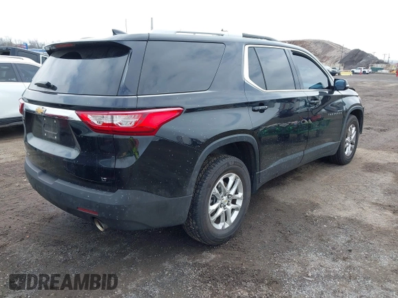 2018 Chevrolet Traverse LT Cloth with VIN 1GNEVGKW9JJ281915, listed as a IAAI auction lot 41943572 with 48,569 mi miles. Bid and sale history available at carsss.com. Image 4.