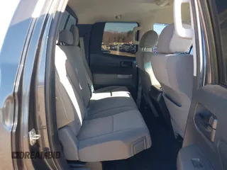 2013 Toyota Tundra z VIN 5TFRM5F18DX062669, wystawiony jako IAAI lot #41492200 z przebiegiem 100 531 mil mil oraz . Historia ofert i sprzedaży dostępna na DreamBid. Obrazek 8.