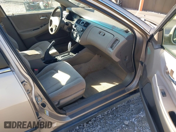 2000 Honda Accord LX z VIN 1HGCG1644YA057186, wystawiony jako IAAI lot #41780299 z przebiegiem 153 612 mil mil oraz . Historia ofert i sprzedaży dostępna na DreamBid. Obrazek 5.