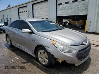2012 Hyundai Sonata Hybrid with VIN KMHEC4A44CA038041, listed as a Copart auction lot 59034795 with 200,707 mi miles and Clean title. Bid and sale history available at DreamBid. Image 4.