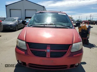 2005 Dodge Caravan SXT with VIN 2D4GP44L05R218848, listed as a Copart auction lot 61288954 with 201,265 mi miles and Salvage Title. Bid and sale history available at carsss.com. Image 5.
