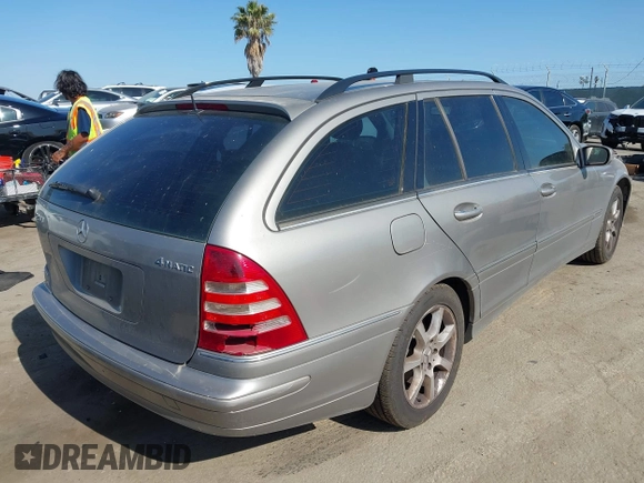 2005 Mercedes-Benz C 240 with VIN WDBRH81J75F660805, listed as a IAAI auction lot 42529404 with 137,565 mi miles and . Bid and sale history available at DreamBid. Image 4.
