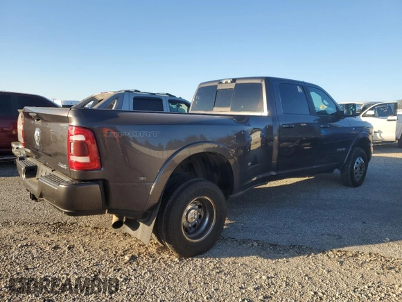 2021 Ram 3500 Laramie with VIN 3C63RRJL1MG528252, listed as a Copart auction lot 88440125 with 305,626 mi miles and Clean Title. Bid and sale history available at carsss.com. Image 3.