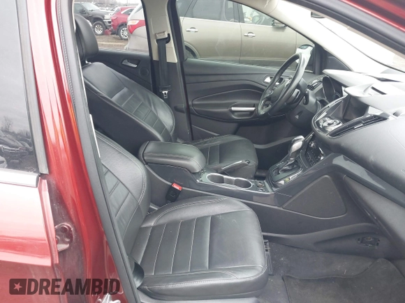 2014 Ford Escape Titanium with VIN 1FMCU0JXXEUB96456, listed as a IAAI auction lot 41700975 with 137,521 mi miles. Bid and sale history available at carsss.com. Image 5.
