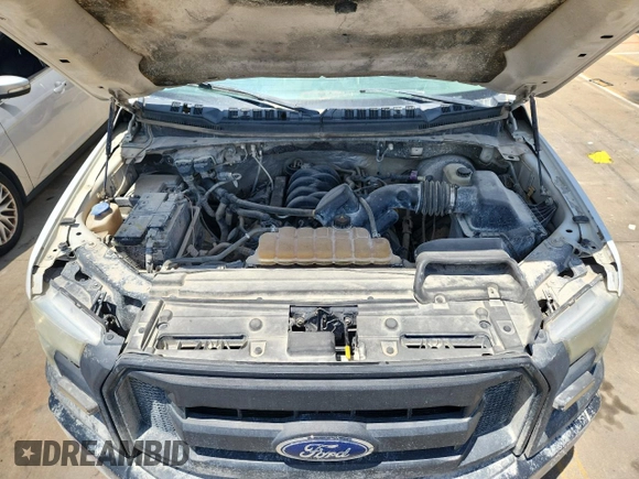 2015 Ford F-150 XL z VIN 1FTEW1CF4FKD22051, wystawiony jako Copart lot #61669985 z przebiegiem 70 885 mil mil oraz Czysty tytuł • Clean title. Historia ofert i sprzedaży dostępna na DreamBid. Obrazek 11.