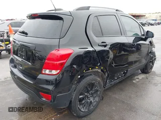 2022 Chevrolet Trax LT with VIN KL7CJLSM4NB505219, listed as a IAAI auction lot 41294164 with 21,644 mi miles. Bid and sale history available at carsss.com. Image 4.