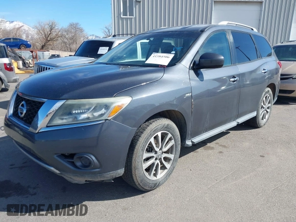 2013 Nissan Pathfinder SV with VIN 5N1AR2MM7DC629659, listed as a IAAI auction lot 41584506 with 213,884 mi miles. Bid and sale history available at carsss.com. Image 2.