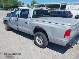 2000 Dodge Dakota Sport with VIN 1B7GL2AX6YS644891, listed as a IAAI auction lot 41961323 with 194,210 mi miles. Bid and sale history available at carsss.com. Image 3.