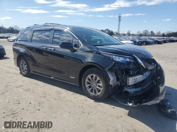 2021 Toyota Sienna XLE with VIN 5TDJSKFC6MS022731, listed as a Copart auction lot 49580525 with 204,889 mi miles and Salvage Title. Bid and sale history available at carsss.com. Image 4.