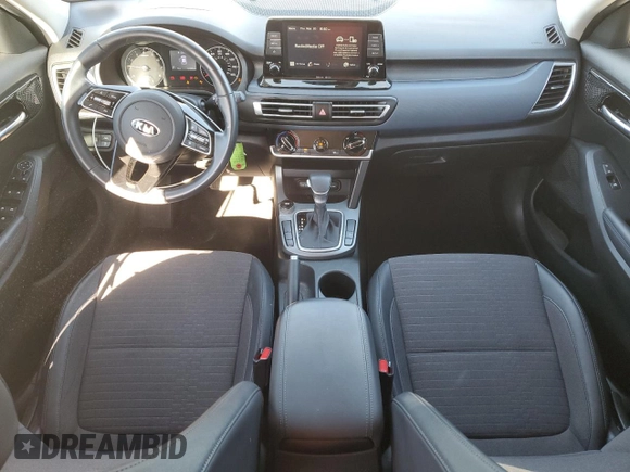 2021 Kia Seltos S with VIN KNDEU2AA8M7105024, listed as a Copart auction lot 49889825 with 61,665 mi miles and Salvage Title. Bid and sale history available at DreamBid. Image 8.