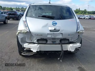 2011 Nissan LEAF SL-e z VIN JN1AZ0CP2BT008771, wystawiony jako IAAI lot #39745384 z przebiegiem 64 758 mil mil oraz . Historia ofert i sprzedaży dostępna na DreamBid. Obrazek 6.