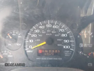 1998 Chevrolet Astro Cargo z VIN 1GCDM19WXWB192883, wystawiony jako IAAI lot #42538209 z przebiegiem 162 623 mil mil oraz . Historia ofert i sprzedaży dostępna na DreamBid. Obrazek 7.