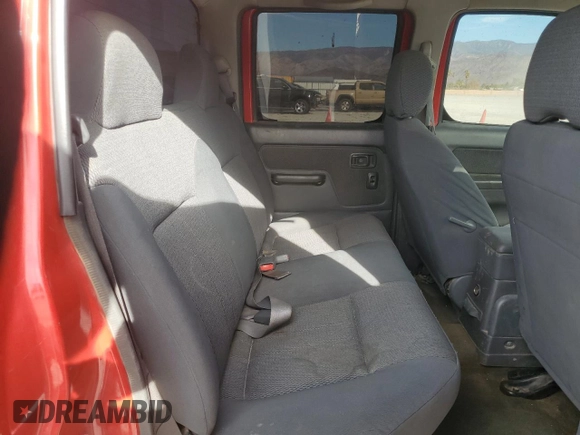 2003 Nissan Frontier XE with VIN 1N6ED27T73C420215, listed as a Copart auction lot 82923734 with 193,468 mi miles and Salvage title. Bid and sale history available at DreamBid. Image 10.