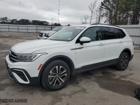 2022 Volkswagen Tiguan S with VIN 3VV0B7AX7NM026759, listed as a Copart auction lot 45546335 with 32,349 mi miles and Salvage Title. Bid and sale history available at carsss.com. Image 1.